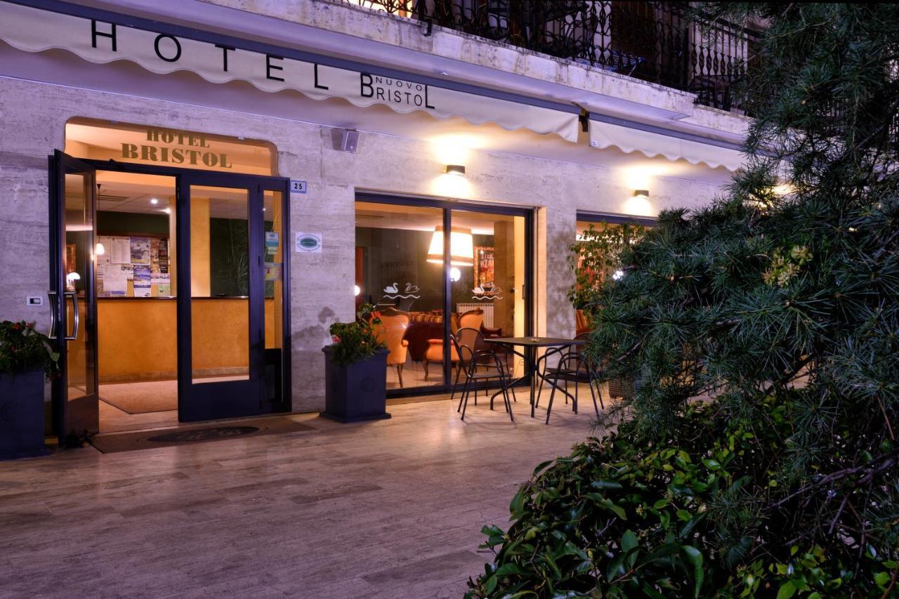 Hotel Bristol Alassio Luaran gambar